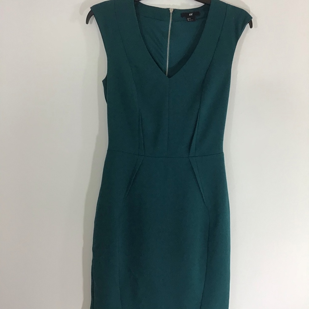 H & M green dress, size 6